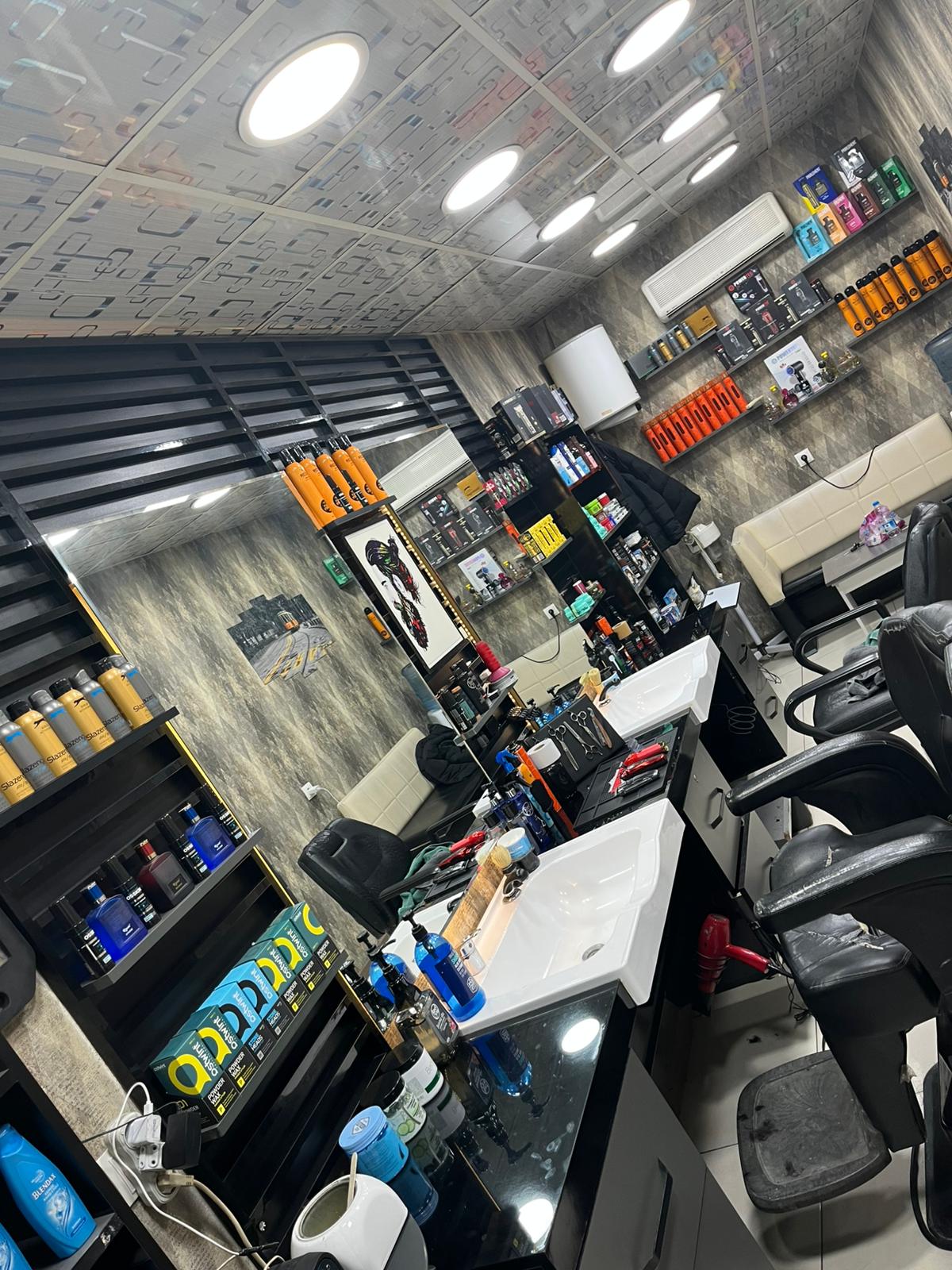 [Kuaför İç Mekanının Resmi]